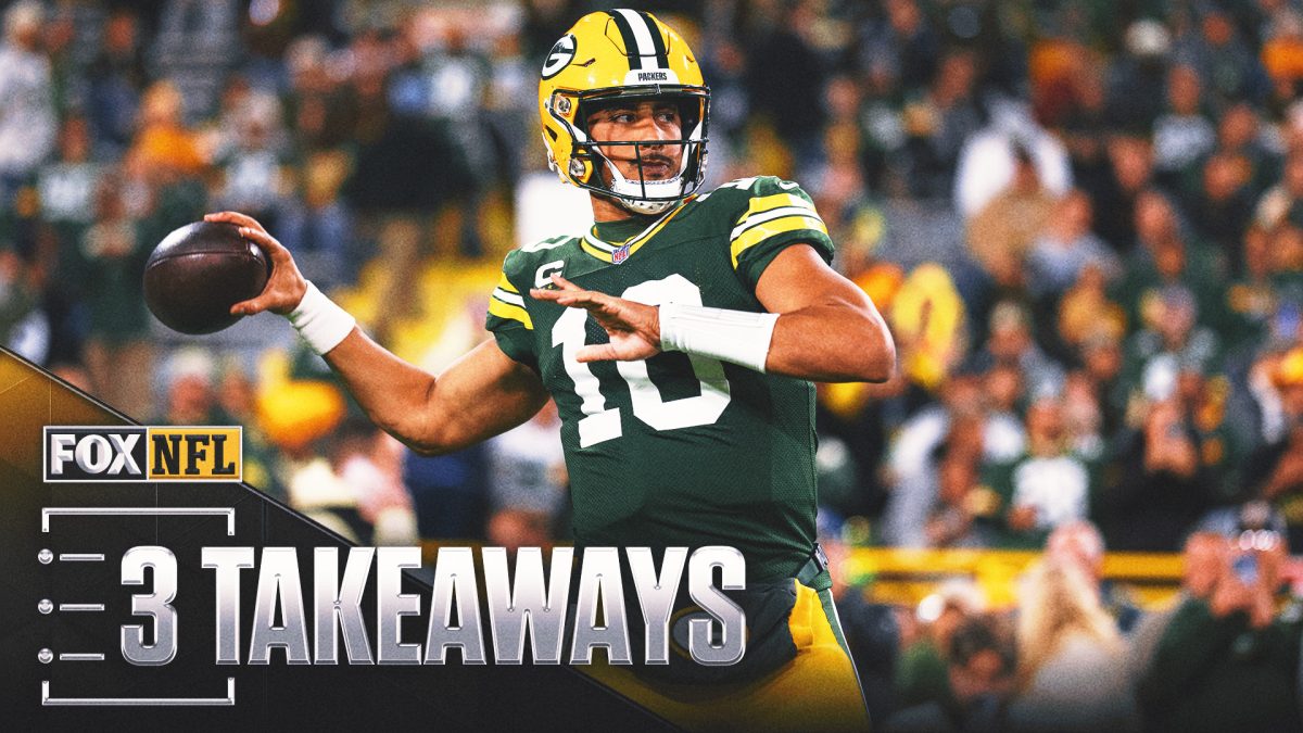 Jordan Love playing quarterback for the Green Bay Packers during a Thursday night game at Lambeau Field